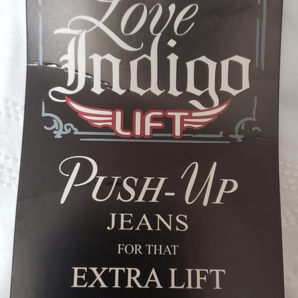 Capris - Picture 5 of 7